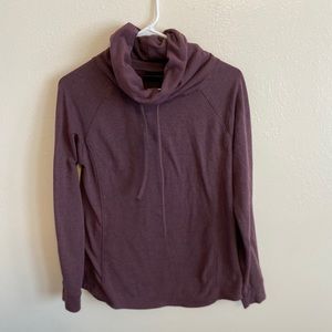 32• Heat Cowl Neck